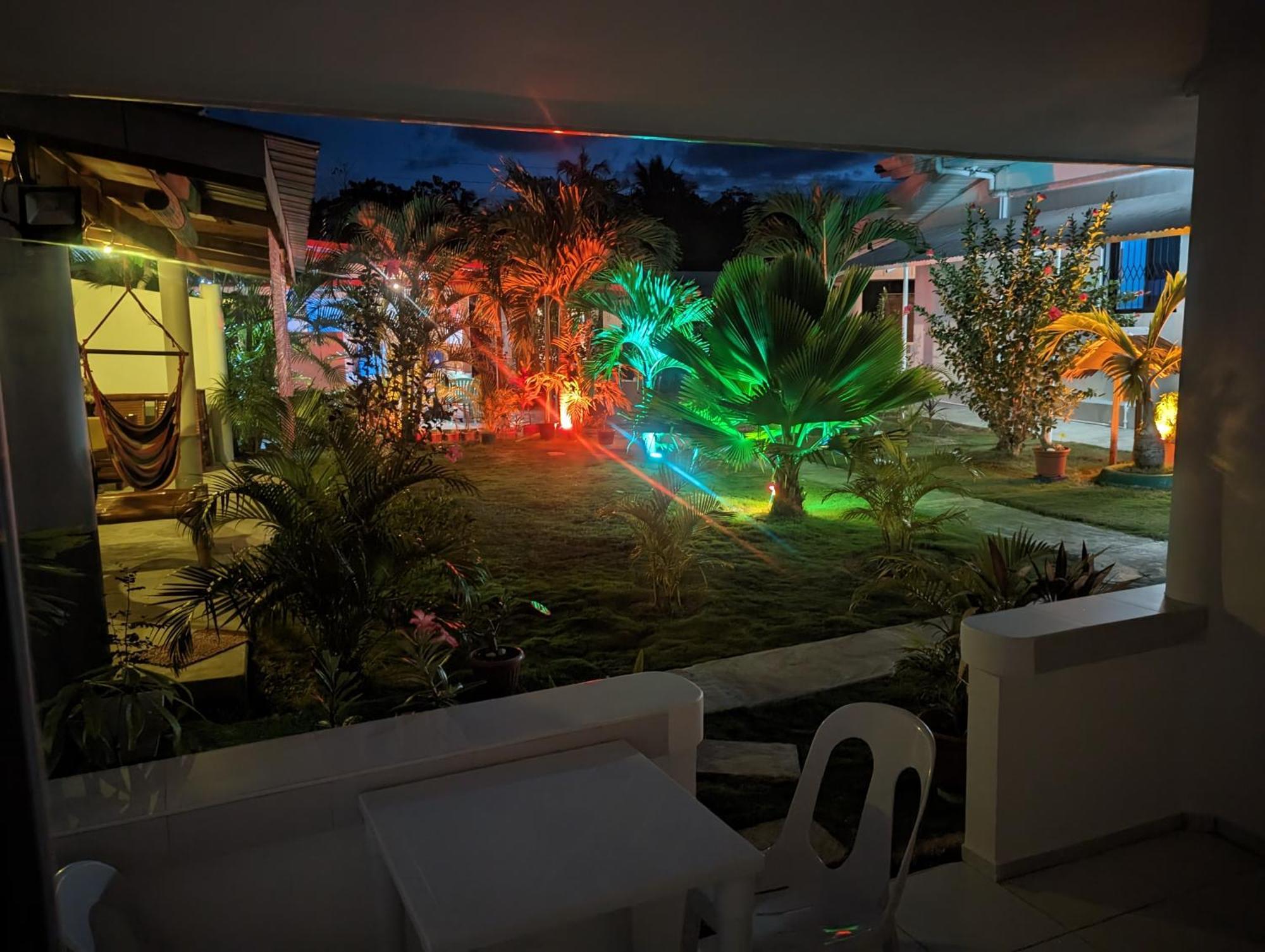 Astillo'S Guest Houses モアルボアル エクステリア 写真