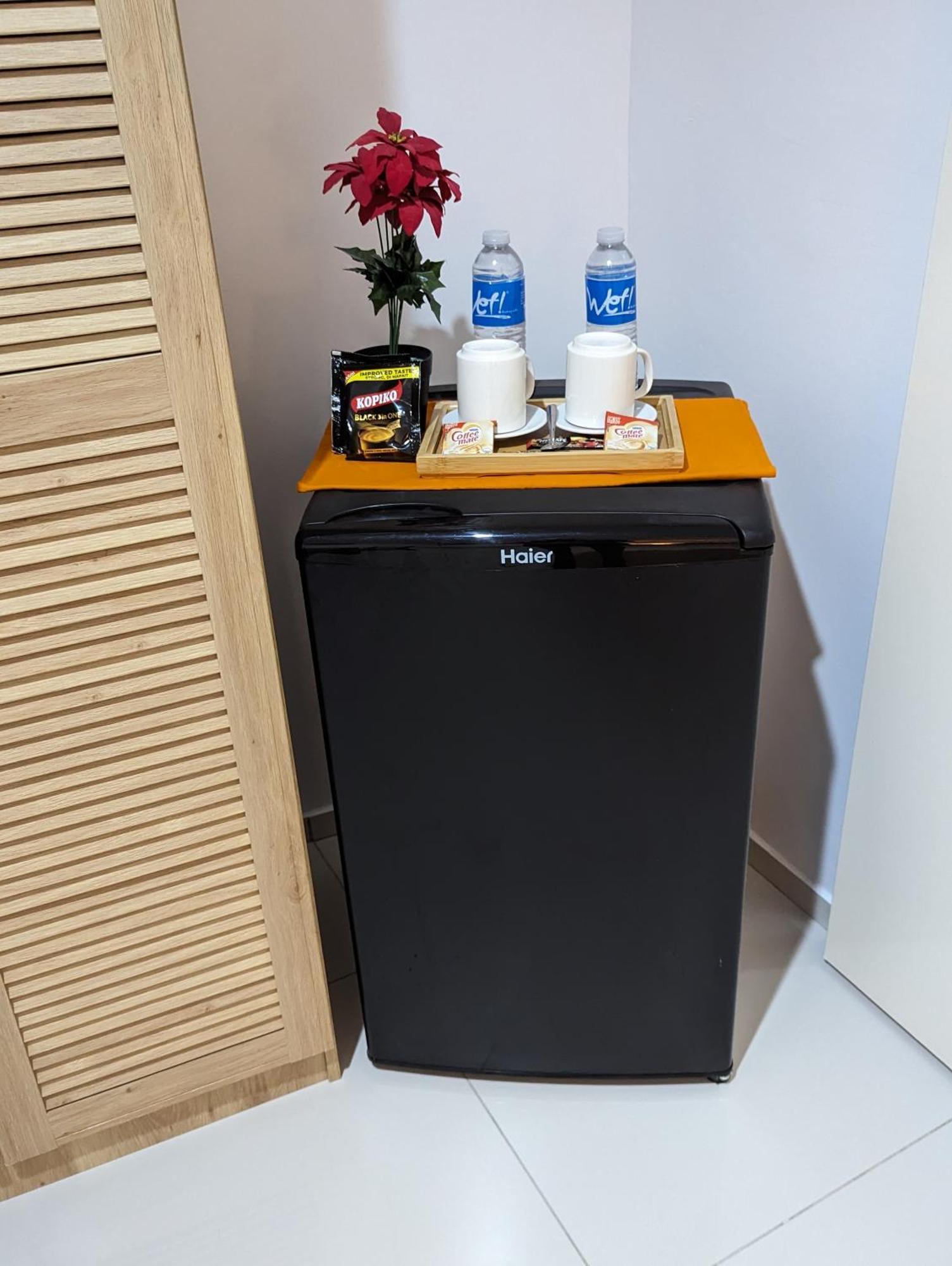 Astillo'S Guest Houses モアルボアル 部屋 写真
