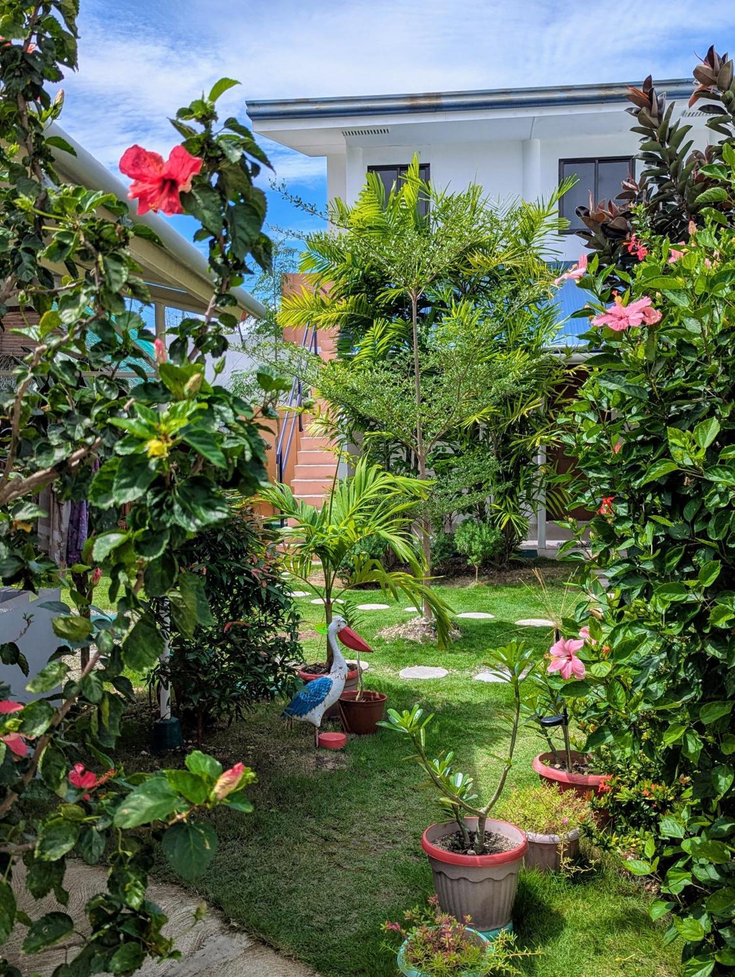 Astillo'S Guest Houses モアルボアル エクステリア 写真